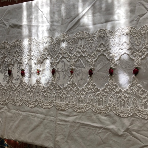 Handmade tablecloth and coffees tablecloth